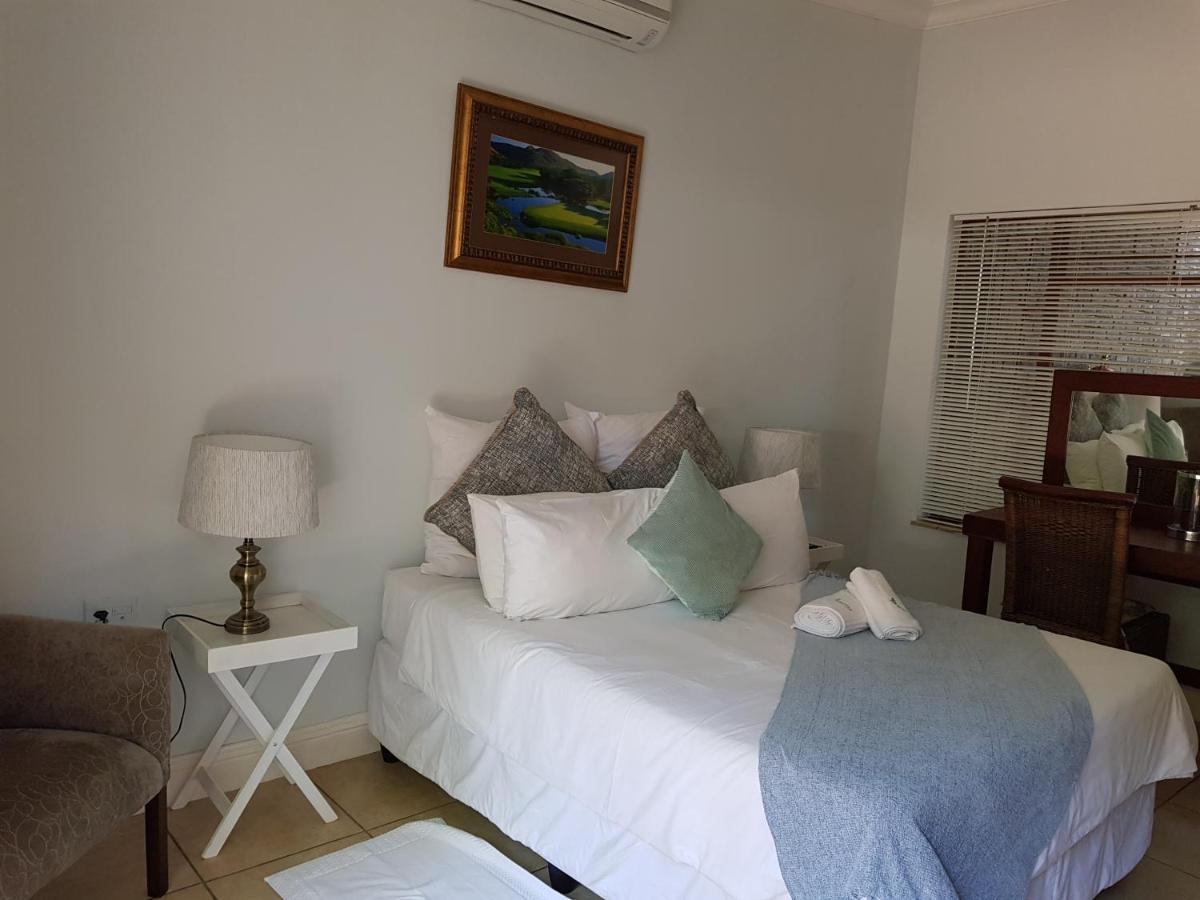 Bosveld Guest House Onverwacht ภายนอก รูปภาพ