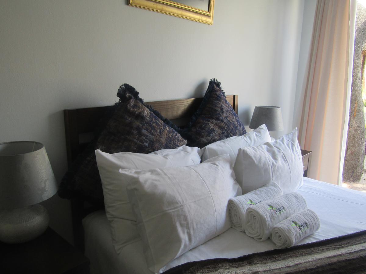 Bosveld Guest House Onverwacht ภายนอก รูปภาพ